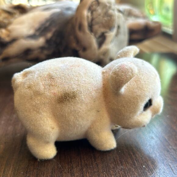 Vintage Japan Josef Originals Flocked Piglet Kitschy Cute Piggy Pig  Cream Color - Picture 3 of 8